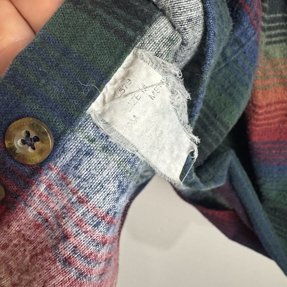 Woolrich Men M Shirt 90s Aztec M Print Southwestern Rainbow Flannel Button Down - Picture 6 of 6